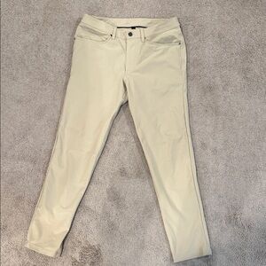 Men’s Lululemon slim fit ABC pants